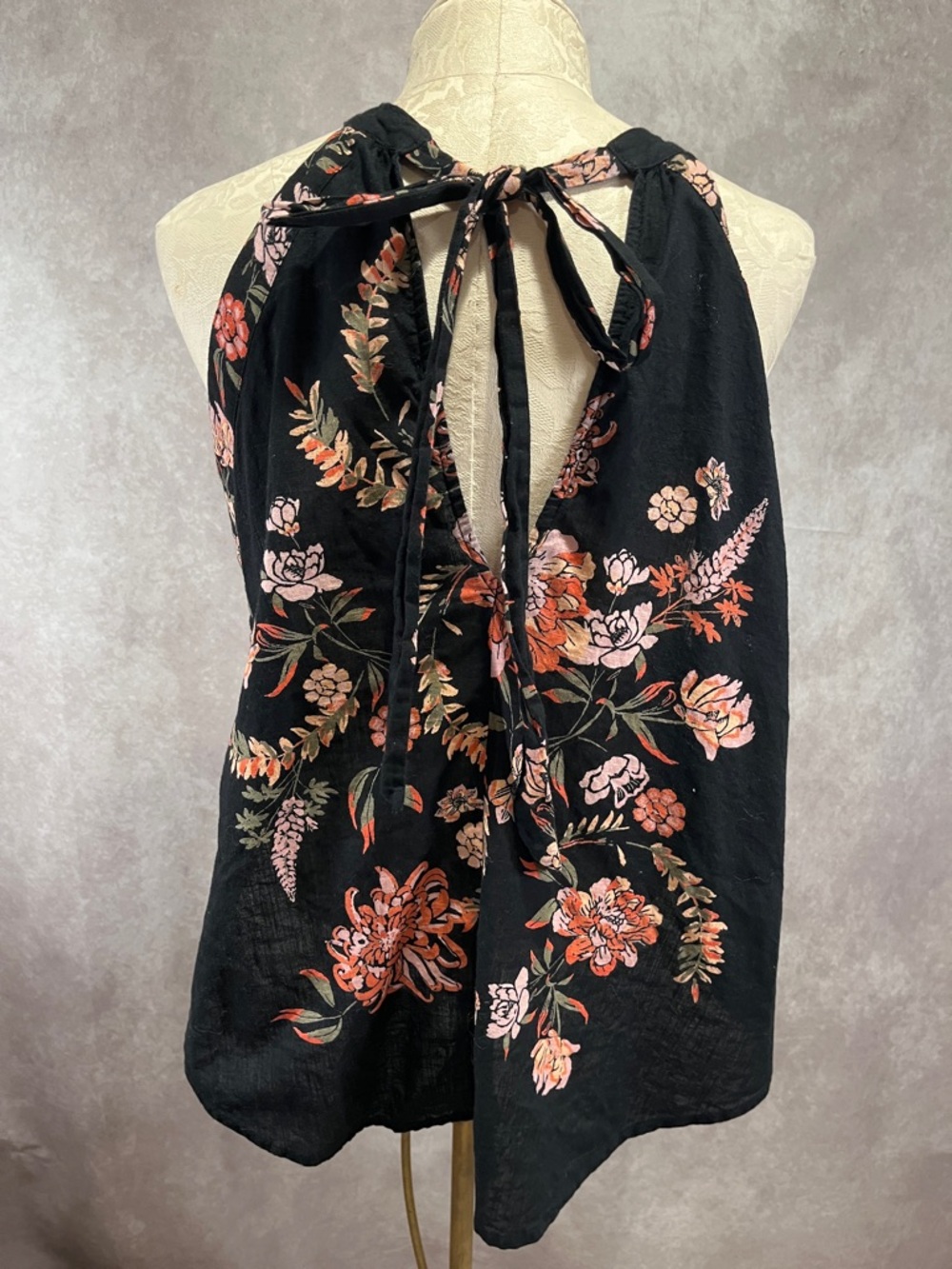 Free People Emily Black Floral Halter Women's Top size medium - Picture 8 of 9